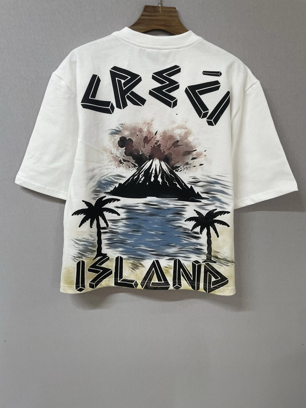 Creci Island Essentials Tee